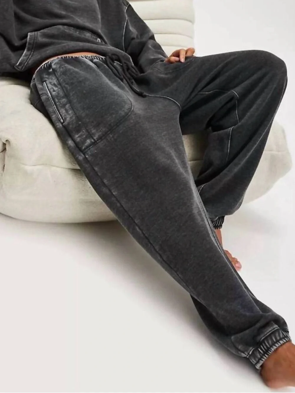 Free People Slow It Down Joggers. NWT. Black